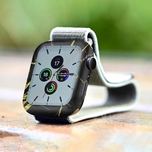 Apple_Watch 5 (40mm)_Graphite_Gold_Marble_4